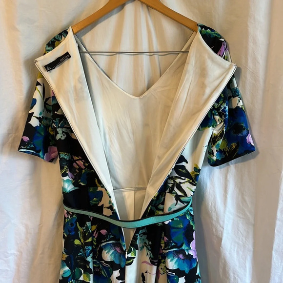 Chetta B Belted V neck Short Sleeve Flowy Floral Casual Cocktail Party Dress - Picture 8 of 8